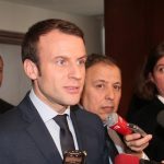 Emmanuel Macron lors de sa visite en Algérie en février, en tant que candidat à l'Elysée. D. R.